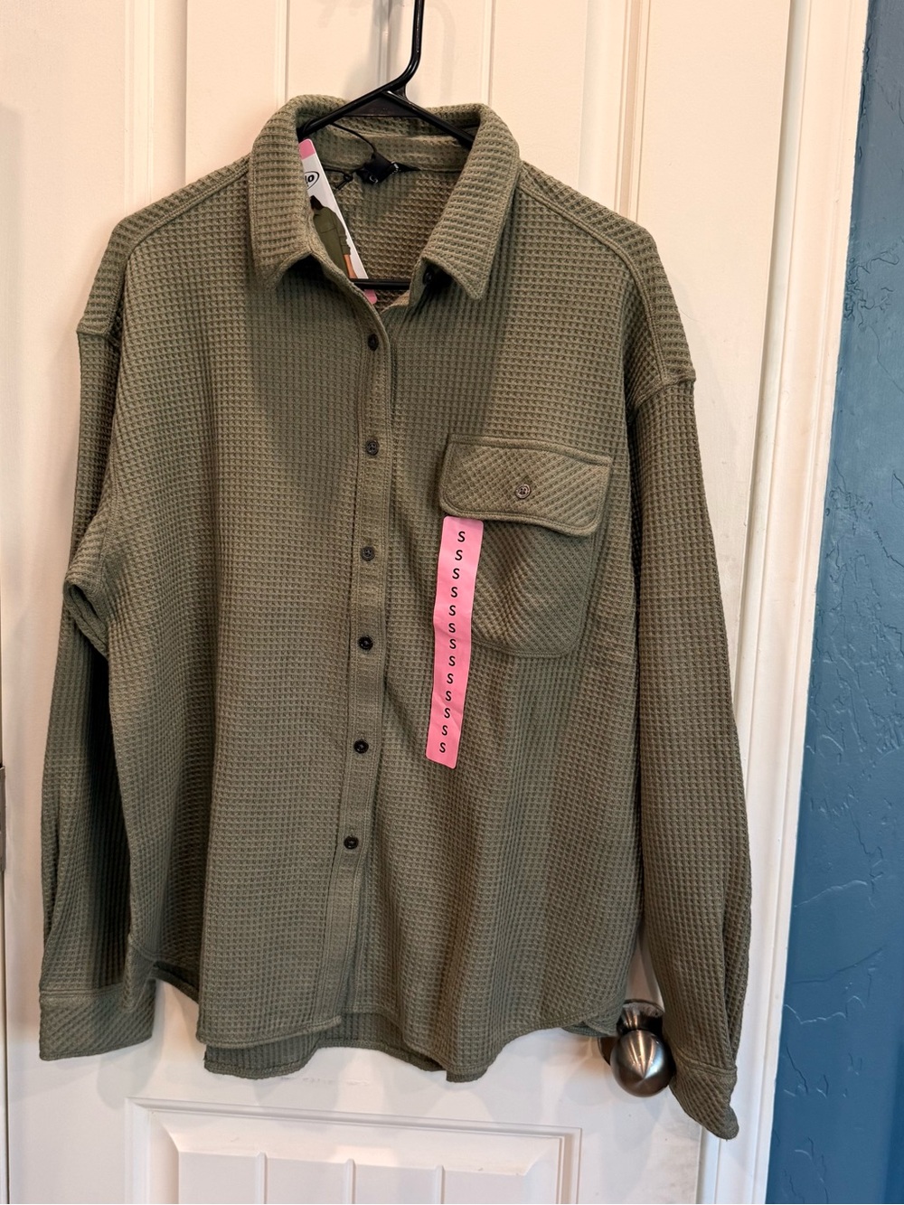 Buffalo David Bitton Women’s Waffle Button Up Shirt Small Faded Sage NWT - Picture 2 of 13
